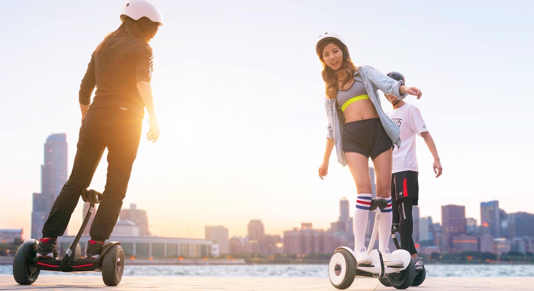 Xiaomi-hoverboard-made-with-Ninebot-and-Segway-photo-2b.jpg