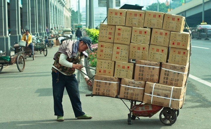 delivery-packages-parcels-logistics-china