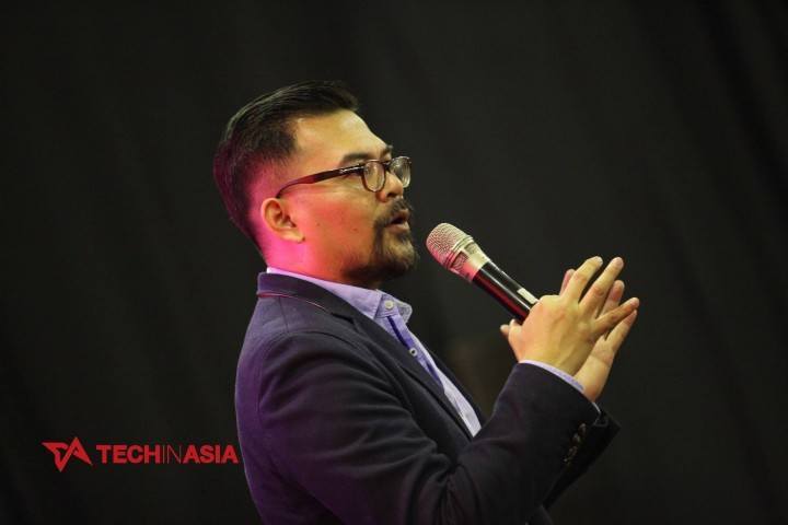 Roy Simangunsong, Country Business Head, Twitter Indonesia, speaks at Tech In Asia Jakarta 2015 conference.