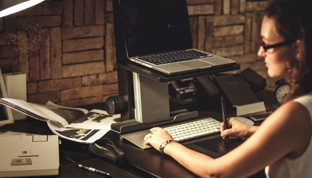 Aspirus smart standing desk
