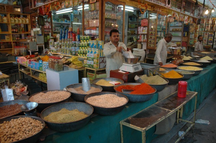 grocery store india