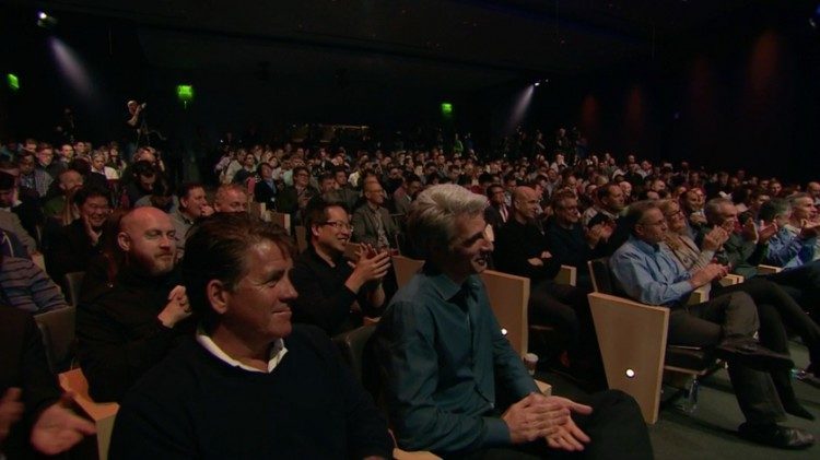 The event audience finds it hilarious that some people have old PCs.